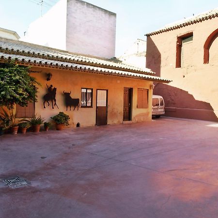 Hostal El Caballo Blanco Osuna Exterior photo