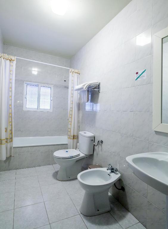 Hostal El Caballo Blanco Osuna Room photo
